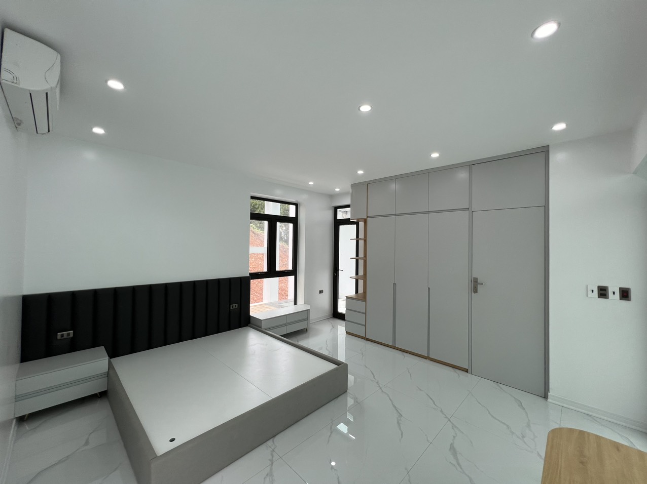 Hình ảnh thi công nội thất thực tế nhà ở